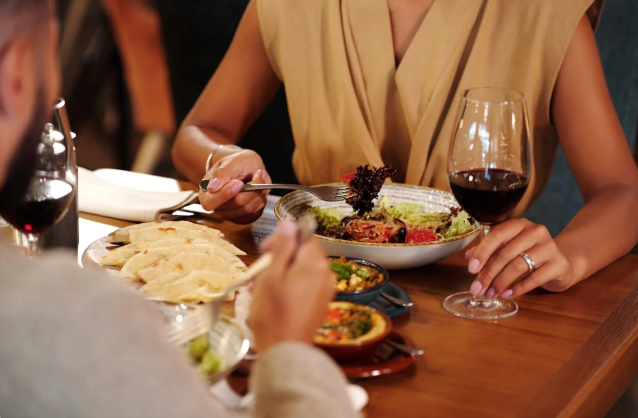 En qué se diferencia el Sugar Dating del acompañamiento o escort, y cómo saber si es legítimo